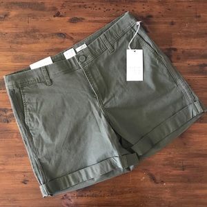 Women’s 5” Chino Shorts